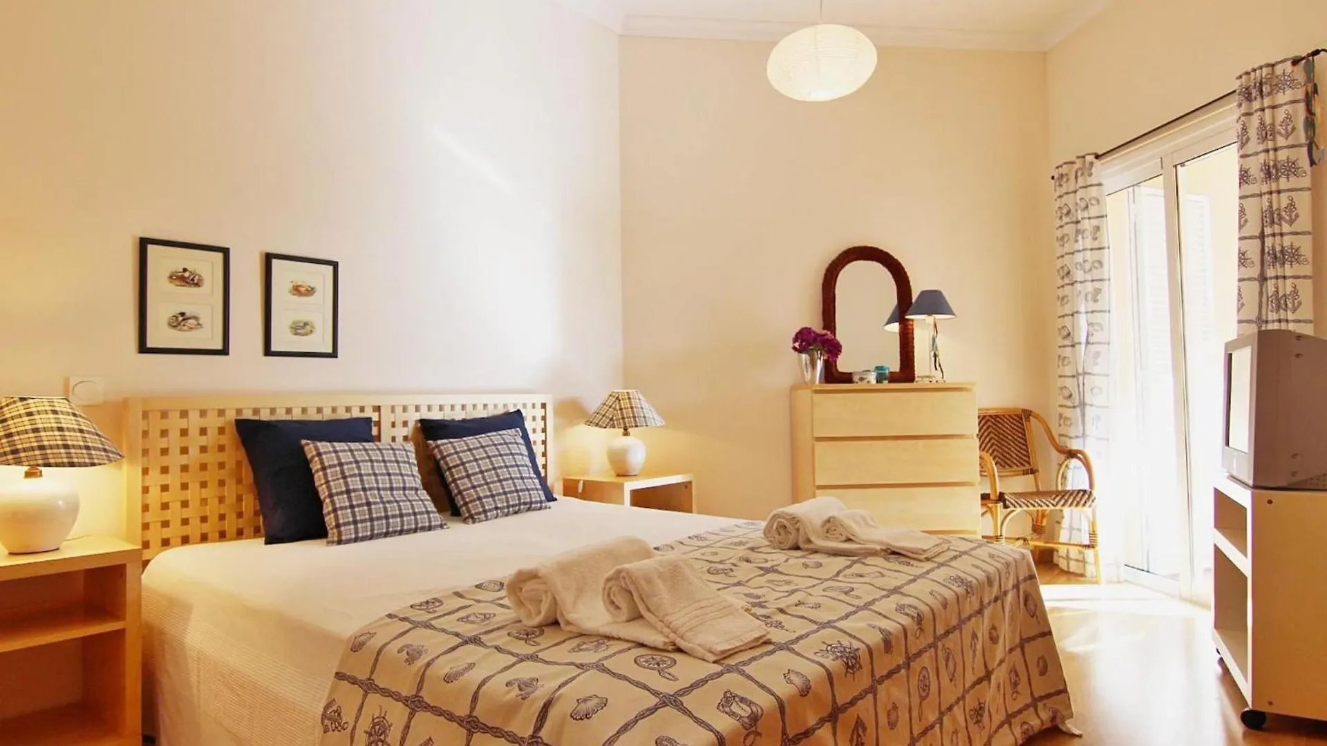 Los Arcos Apartment I Виламура Португалия